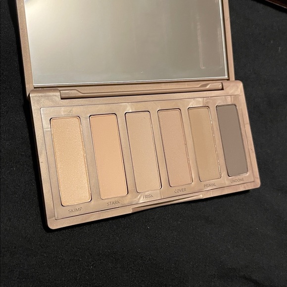 Makeup bundle - Picture 4 of 4